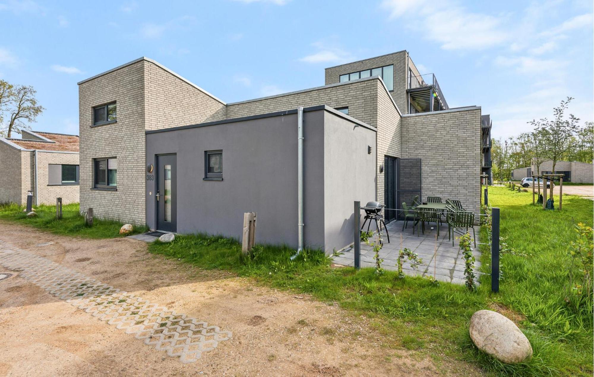 3 Bedroom Stunning Home In Lembruch-Duemmer See Екстериор снимка